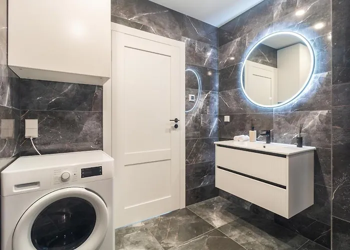 Terrace Near Ozas アパート